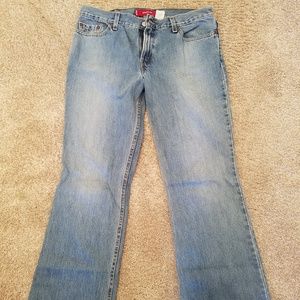 Levi's 518 jeans